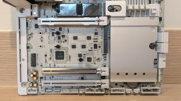 GIGABYTE X870E Aero X3D Wood Motherboard Review - A touch of wood adds a touch of class 08