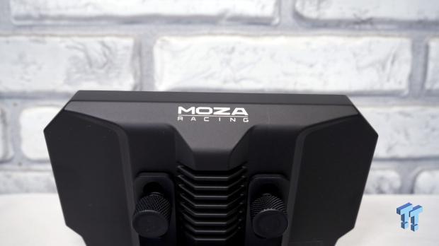 MOZA CM2 HD Racing Dashboard Display Review 12
