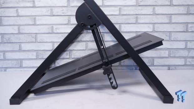 Nitro Concepts C-Racer Sim Racing Wheel Stand Review 14