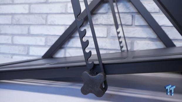 Nitro Concepts C-Racer Sim Racing Wheel Stand Review 8