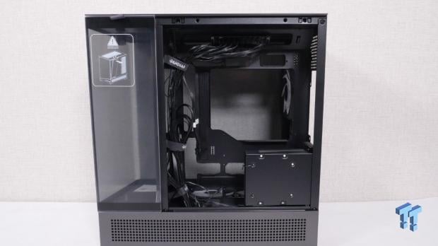 GAMDIAS Atlas P6 CG Dual Chamber Mid-Tower Chassis Review 22