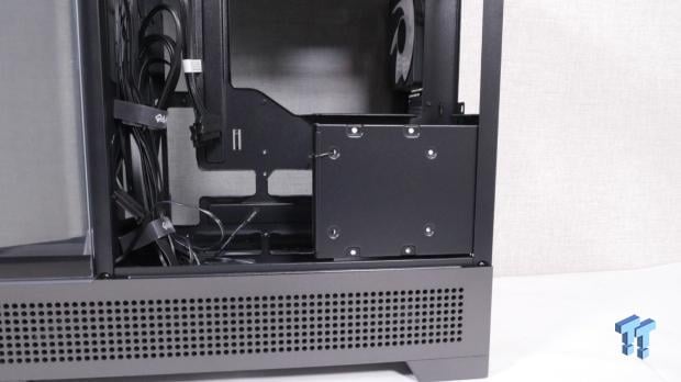 GAMDIAS Atlas P6 CG Dual Chamber Mid-Tower Chassis Review 23