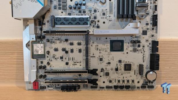 ASRock Z890 Taichi Aqua Motherboard Review - Flagship features without the flagship price 11