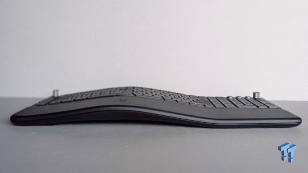 Razer Pro Type Ergo Wireless Split Ergonomic Keyboard Review - Built for Comfort and Support 11