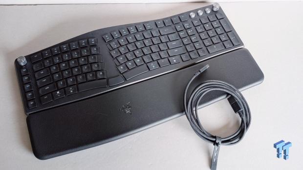 Razer Pro Type Ergo Wireless Split Ergonomic Keyboard Review - Built for Comfort and Support 3