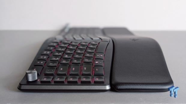 Razer Pro Type Ergo Wireless Split Ergonomic Keyboard Review - Built for Comfort and Support 7