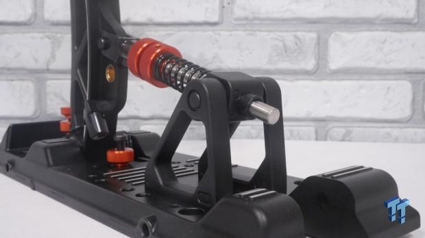 Asetek Forte S-Series Racing Simulator Bundle Review 39