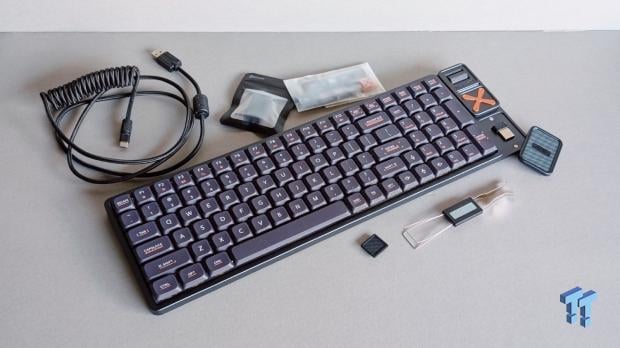 IQUNIX Magi96 Pro Aluminum Low Profile Mechanical Keyboard Review - Premium Build, Satisfying Sound 4