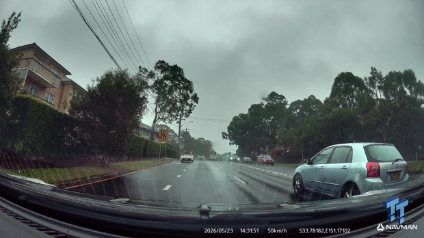 Navman MiVue Smart True 4K Surround Dashcam Review - Seeing In All Directions At Once 11