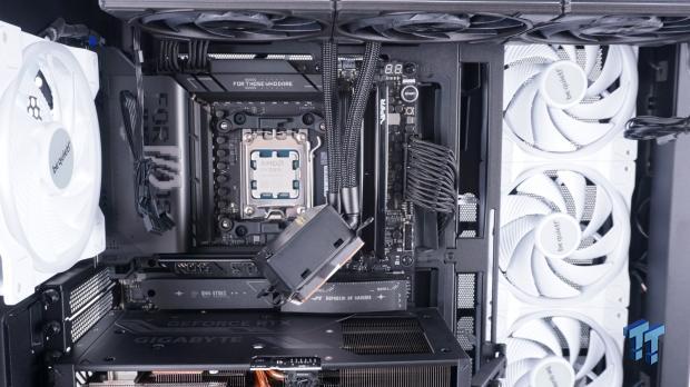 Lian Li HYDROSHIFT II 360P OLED Curved Liquid CPU Cooler Review 30