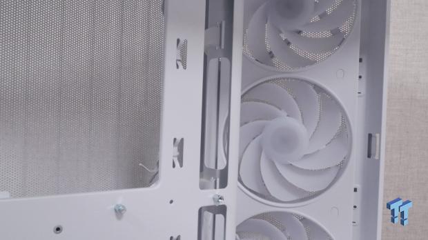 NZXT H6 RGB+ Compact Dual-Chamber Chassis Review 24