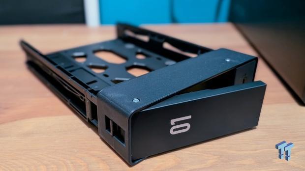 UGREEN NASync DXP4800 GT Review: powerful 4-bay NAS with AMD Ryzen and dual 10GbE ports 7