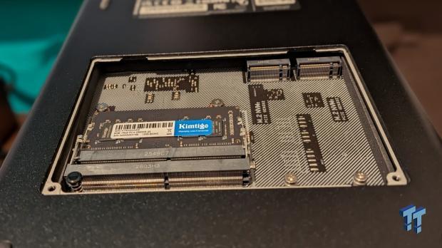 UGREEN NASync DXP4800 GT Review: powerful 4-bay NAS with AMD Ryzen and dual 10GbE ports 8