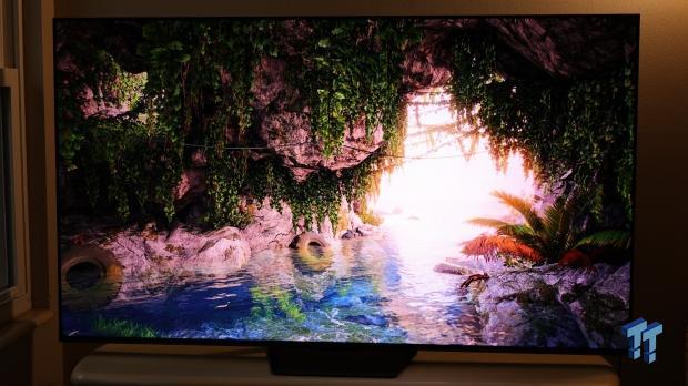 Hisense U7SG 4K TV: Modern Entertainment for the New Age 5