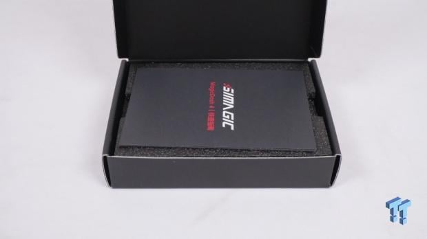 Simagic Zeus Formula Steering Wheel Review: premium build and advanced inputs for F1 racing 8