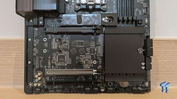 GIGABYTE X870E Aero X3D Dark Wood Review - A woody goody 07