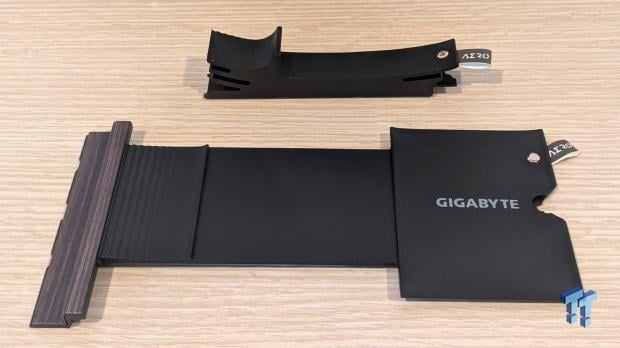 GIGABYTE X870E Aero X3D Dark Wood Review - A woody goody 08
