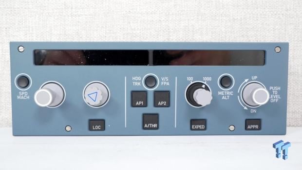 MOZA MA3F EFCM Flight Control Module Review: authentic Airbus A320 autopilot panel for simulators 10