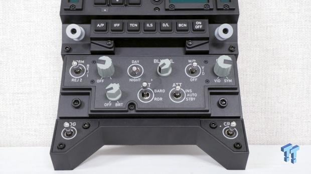 MOZA FMP18 Panel Bundle Review: authentic F/A-18 Hornet cockpit controls for flight sims 13