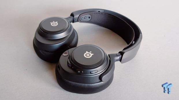 SteelSeries Arctis Nova Pro Omni Wireless Headset Review - One Headset to Rule Them All 15