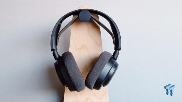 SteelSeries Arctis Nova 7 Wireless Gen 2 Headset Review - New and Improved, But Is It Enough? 14