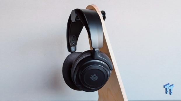 SteelSeries Arctis Nova 7 Wireless Gen 2 Headset Review - New and Improved, But Is It Enough? 4