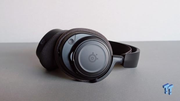 SteelSeries Arctis Nova 7 Wireless Gen 2 Headset Review - New and Improved, But Is It Enough? 7