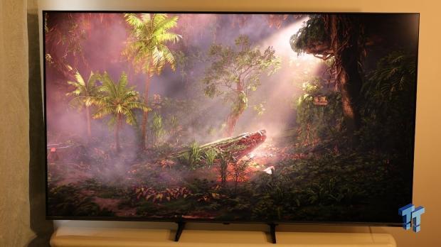 Hisense U6SF 65-inch MiniLED TV: High Performance Meets Leisurely Convenience 6