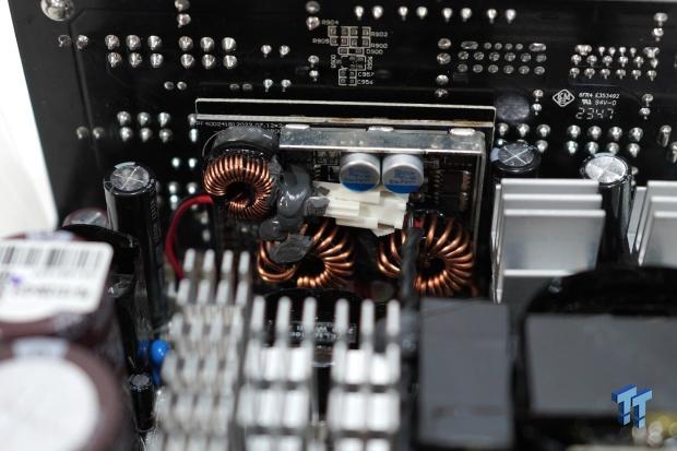 CPS PCCooler YS1200 ATX 3.1 80 PLUS Gold PSU Review 17