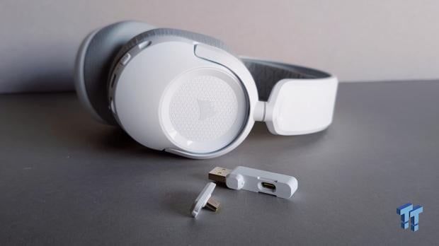 Corsair HS35 v3 Wireless Gaming Headset Review - An Affordable Winner 4