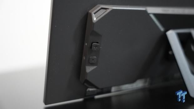 ASUS ROG Strix XG129C Review: A $199 Gaming Monitor You Don't Play Games On 26