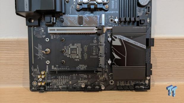 GIGABYTE B850 AORUS Elite X3D Review - B850 maxed out 08