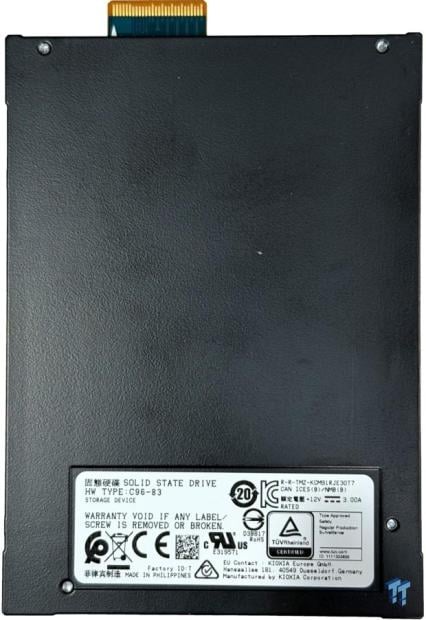 KIOXIA CM9-R 15.36TB E3.S Enterprise SSD Review - Performance King at 1-DWPD 03
