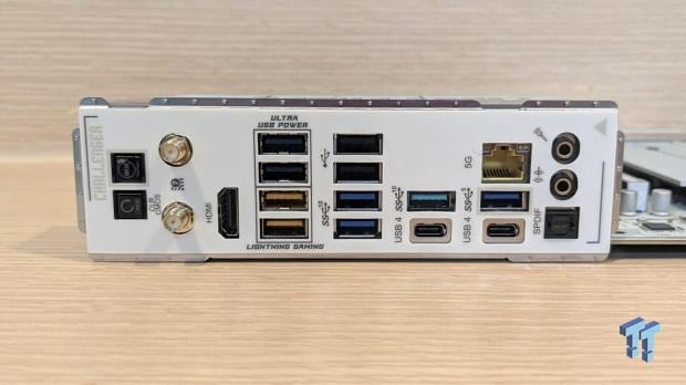 ASRock X870E Challenger Wi-Fi White Review - X870E with a B850 price 11