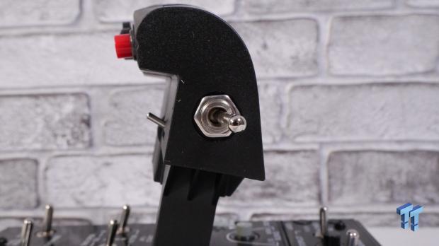 Thrustmaster HOTAS WARTHOG MKII Review 22