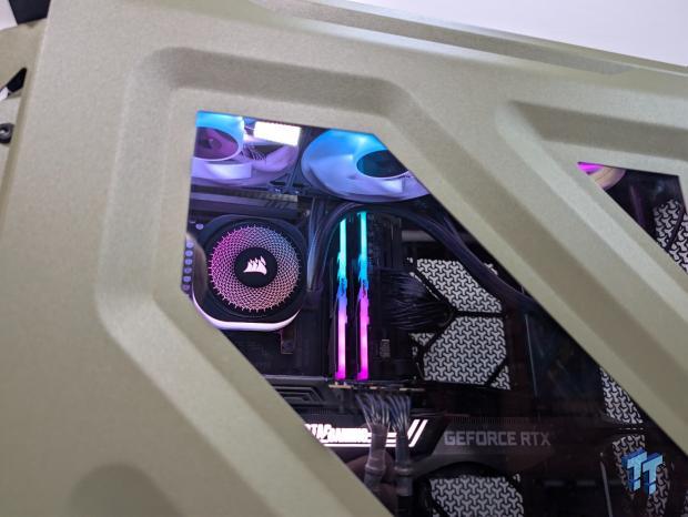 Corsair Warthog RS Mid-Tower Chassis Review 18