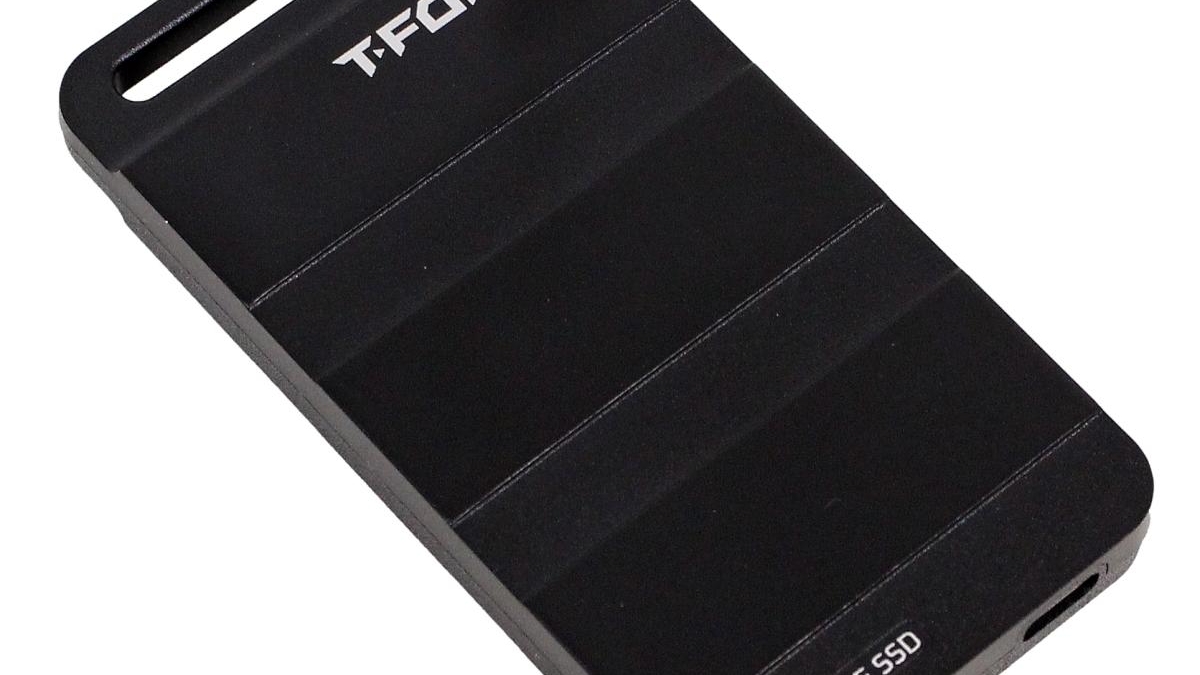TeamGroup T-Force M200 2TB USB 3.2 Gen2 x2 Portable SSD - Speed Demon