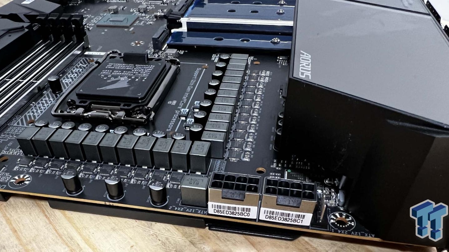 GIGABYTE z690 AORUS EXTREME セット出品 ジャンク扱い Z690 AORUS XTREME WATERFORCE (rev. 1.0) Key Features