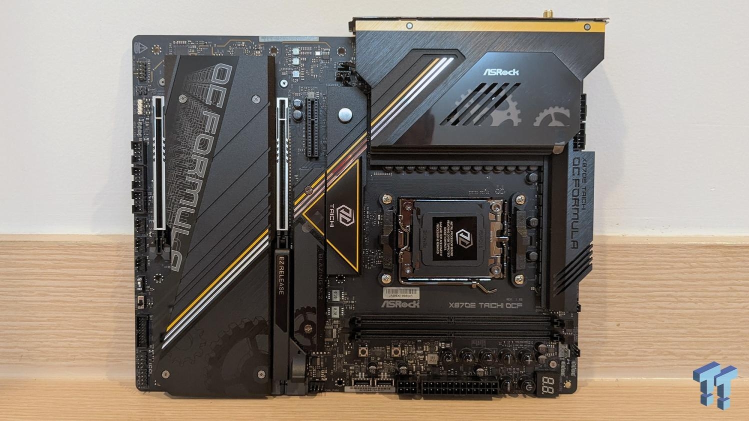 11396_asrock-x870e-taichi-ocf-