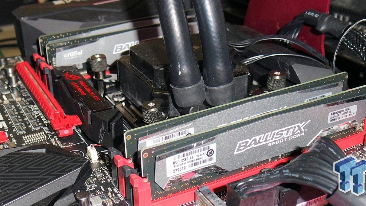crucial BALLISTIX SPORT DDR4 32GB メモリー Crucial Ballistix Sport DDR4-2400 32GB Quad-Channel Memory Kit Review
