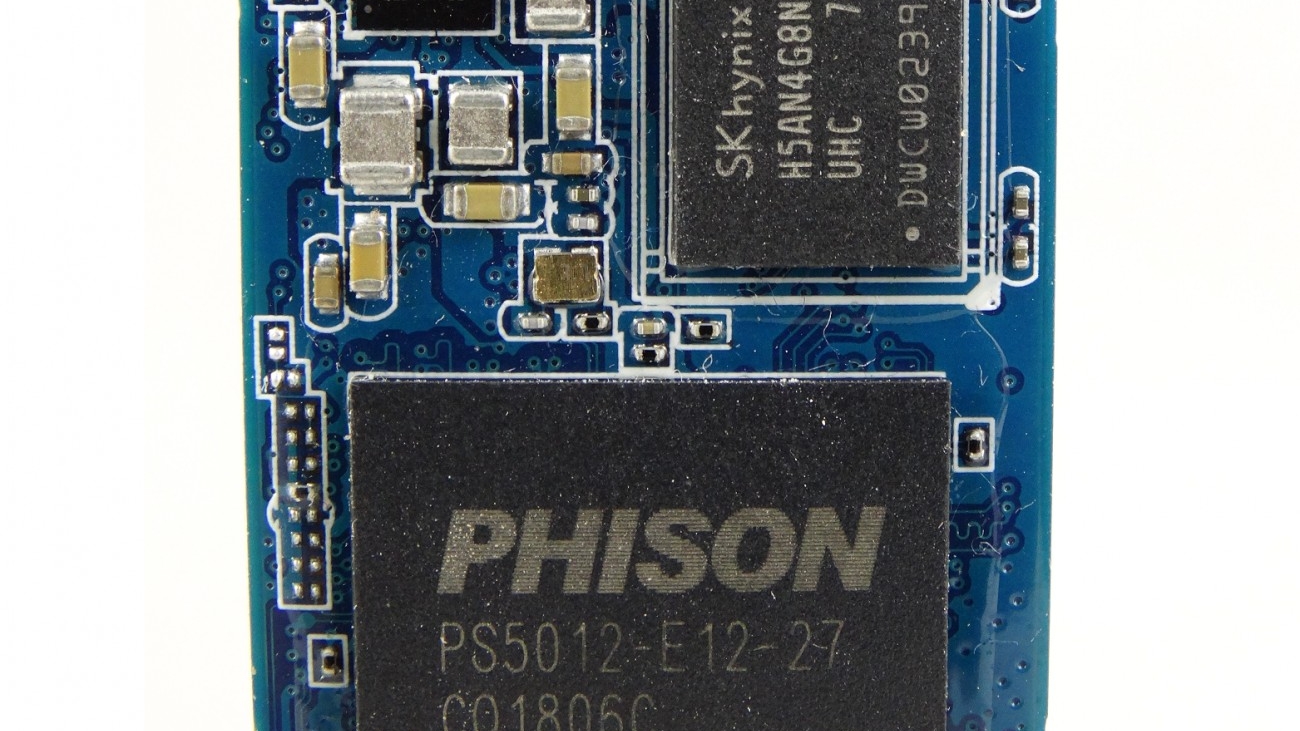 8725_phison-ps5012-e12-preview