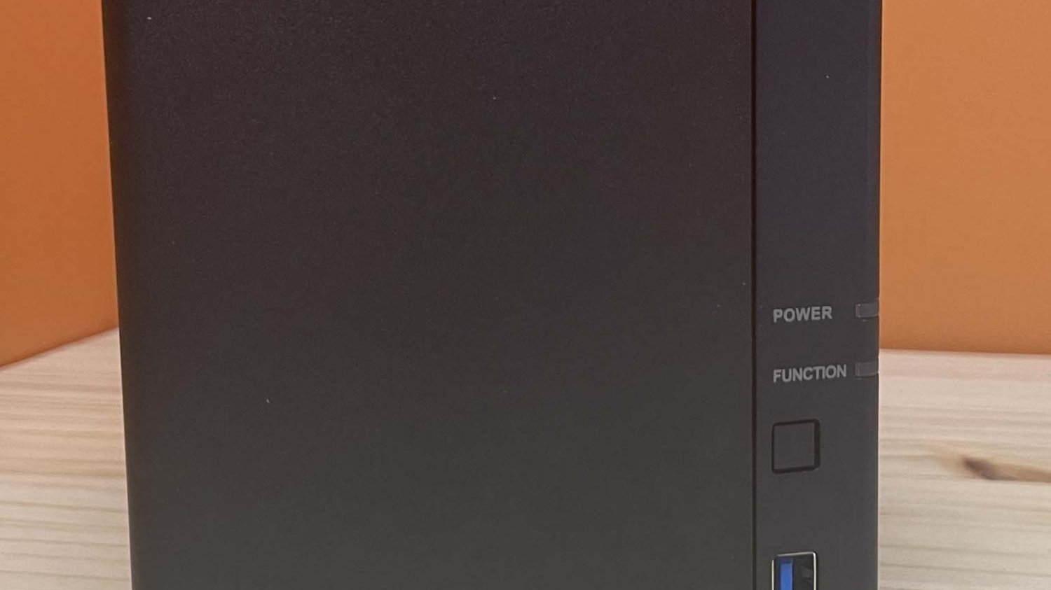 Buffalo LinkStation NAS 2ベイ4GB 81WsYYKZRBL._UF894,1000_QL80_.jpg