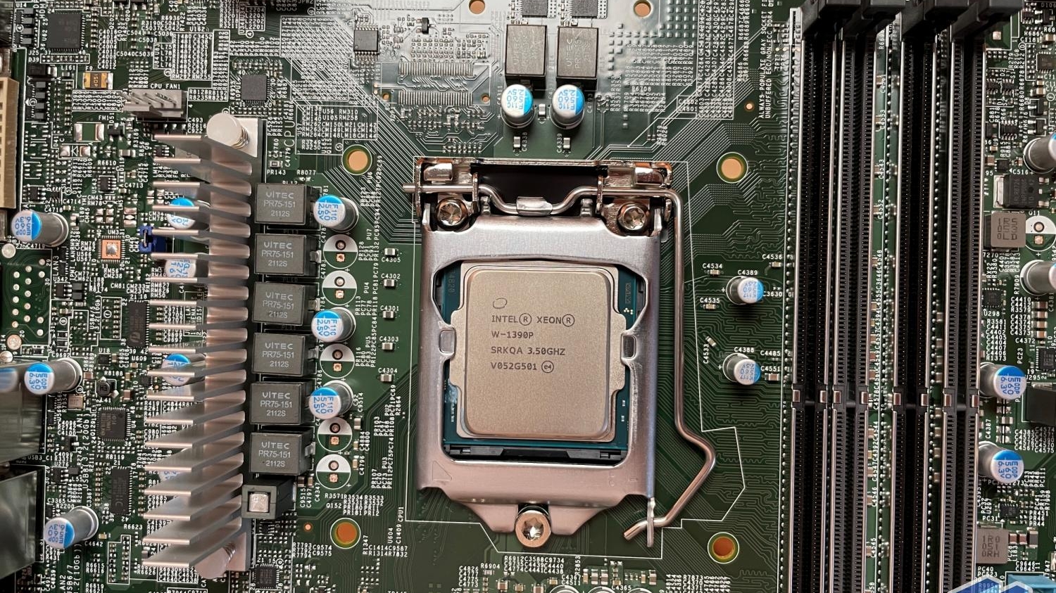 Intel Xeon W-1390P and Supermicro X12 Motherboard Review