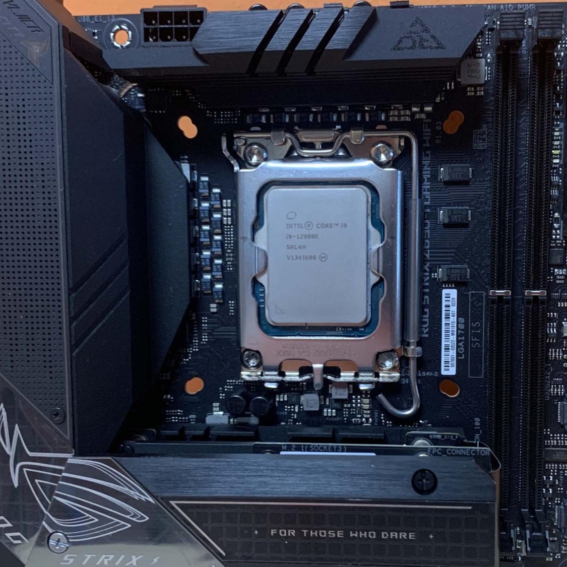 ASUS ROG Strix Z690-I Gaming WIFI Motherboard Review