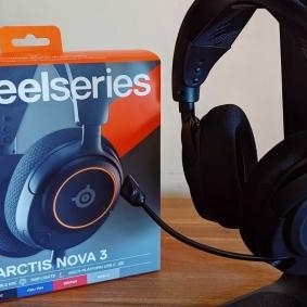 SteelSeries Arctis Nova 3 review: Lightweight RGB gaming-headset goodness