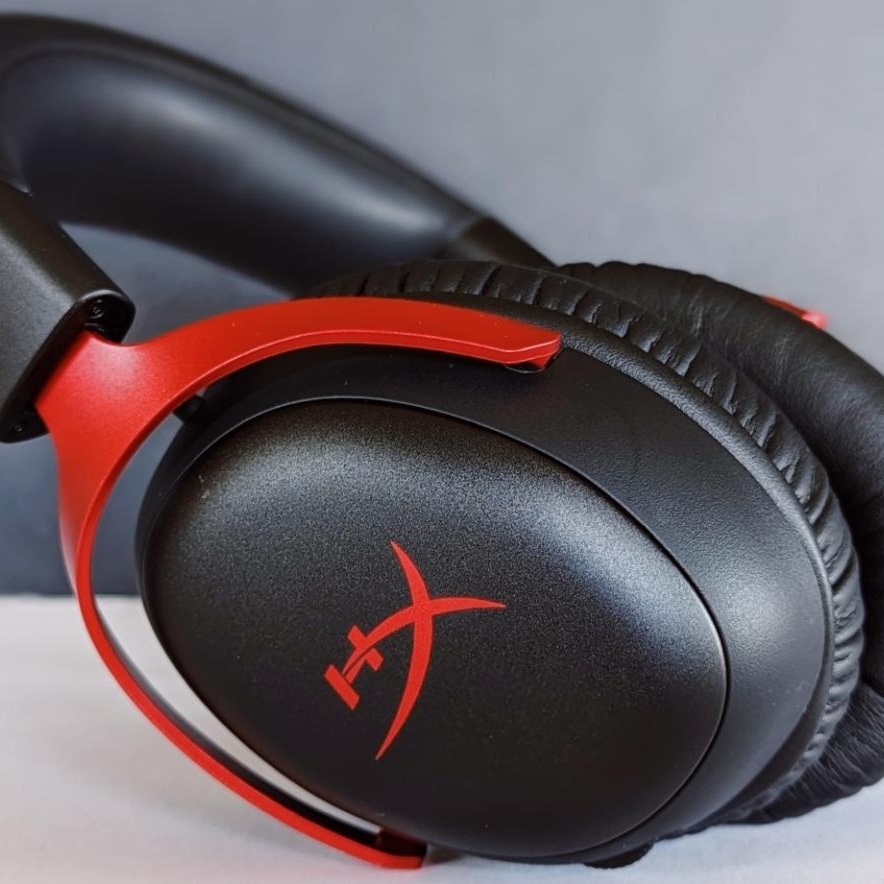 HyperX Cloud III Wireless Gaming Headset Review