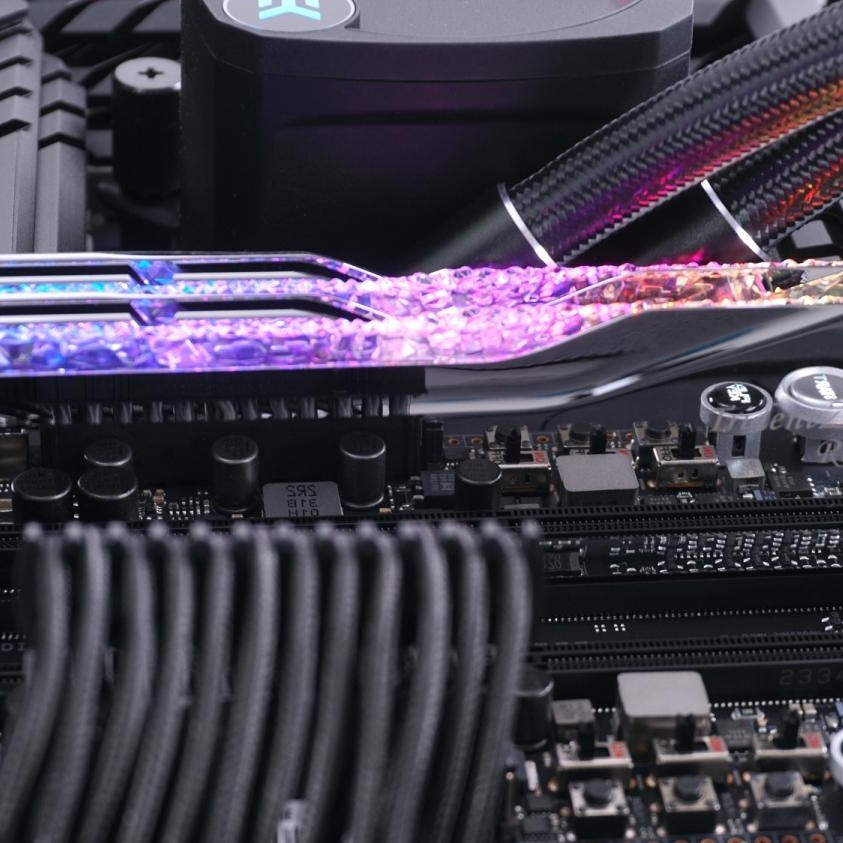 G.SKILL Trident Z5 Royal DDR5-8200 48GB Dual-Channel Memory Kit Review