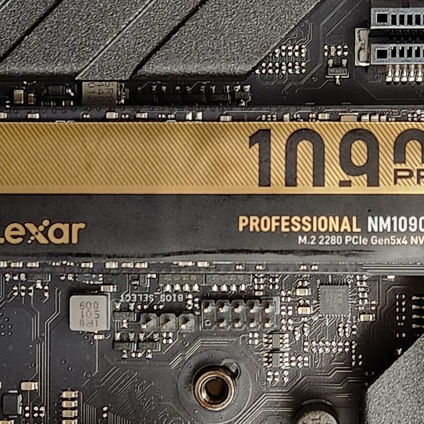 Lexar NM1090 Pro 2TB SSD Review - Super Fast & Super Efficient