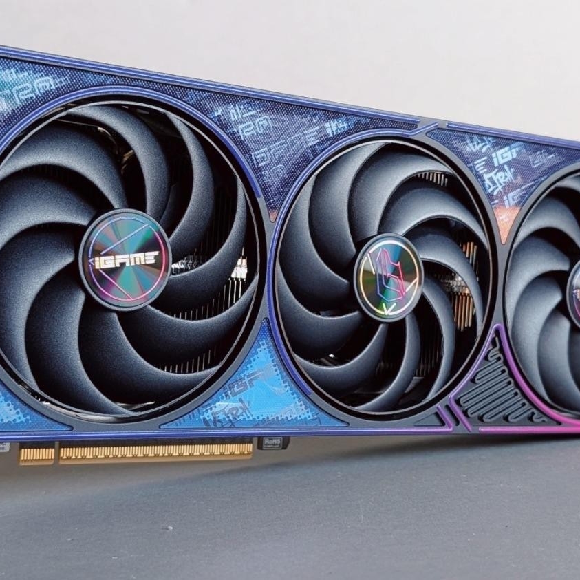 COLORFUL iGame GeForce RTX 5070 Ultra OC Review - When Style and