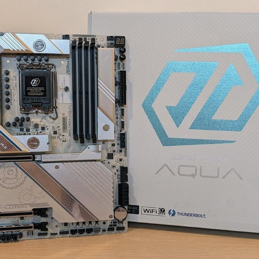 ASRock Z890 Taichi Aqua Motherboard Review - Flagship features